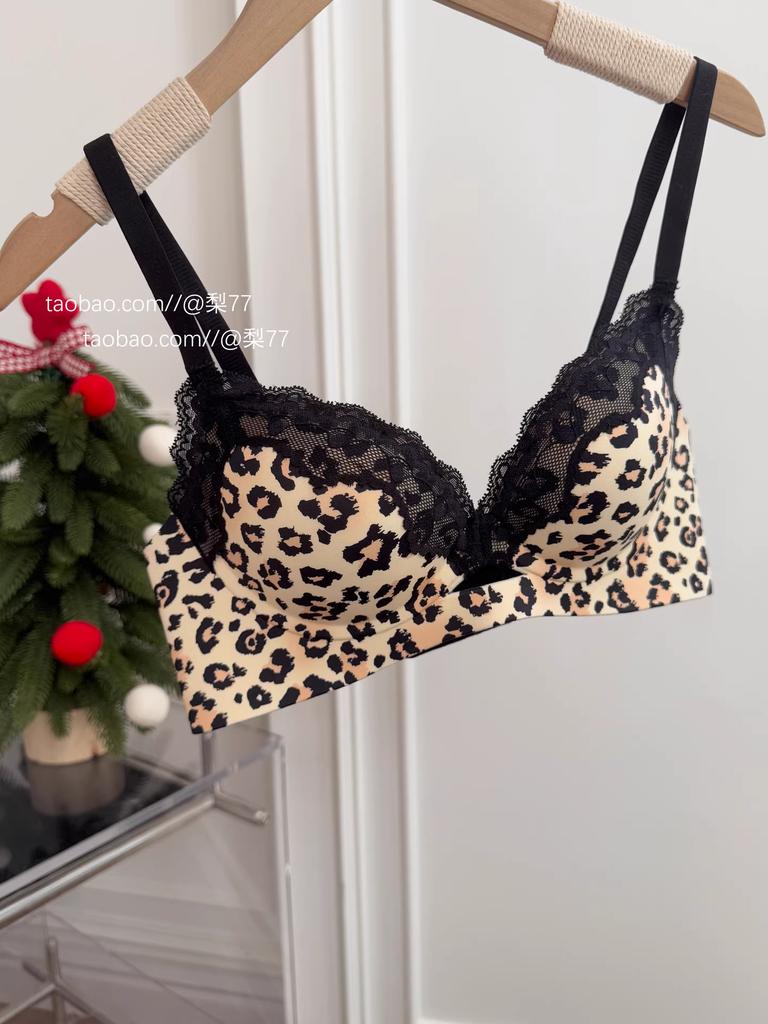 "Cream Party" D Three-dimensional Pure Lace Underwear Women's Small Breasts Gather and Show Big, Top Support, Sub-breasts Bra Cover