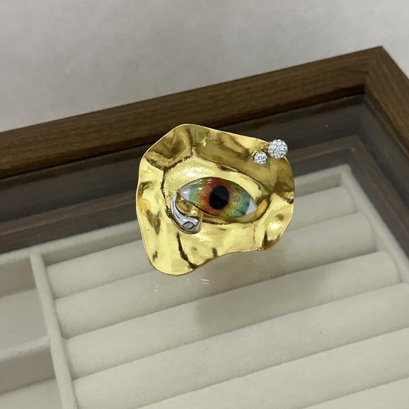

French Retro Surrealism Unique Personality Face Teardrops Eyes Opening Ring Exaggerated Temperament Jewelry Women
