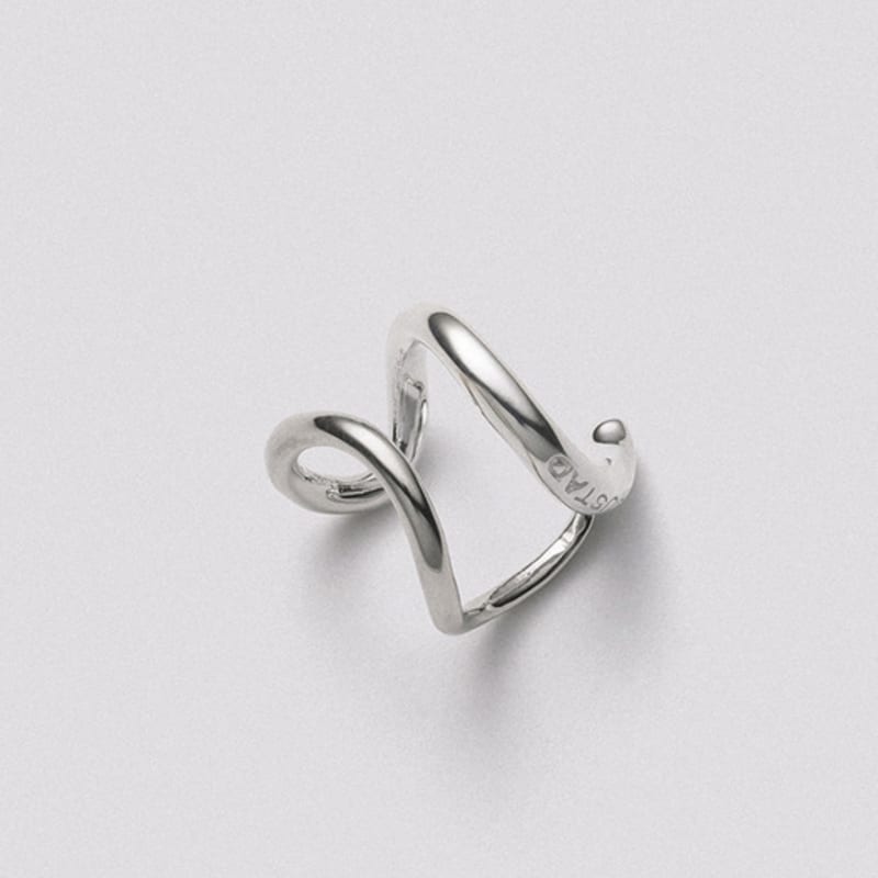Hustad 238 Leaf Earcuff_ 925 Silver Lip Earcuff