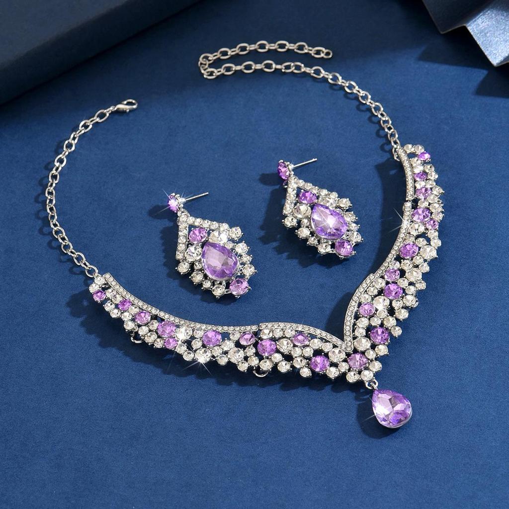 Vintage Evening Dress Jewelry Set: European & American Floral Necklace and Earrings