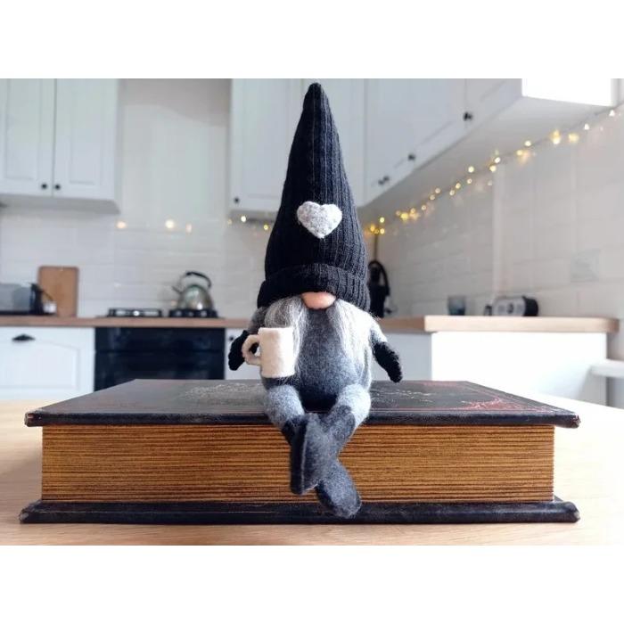 Knitted Faceless Doll Hanging Legs Hand-ground Coffee Christmas Day Decorations Home Daily Decoration Desktop Christmas Ornament