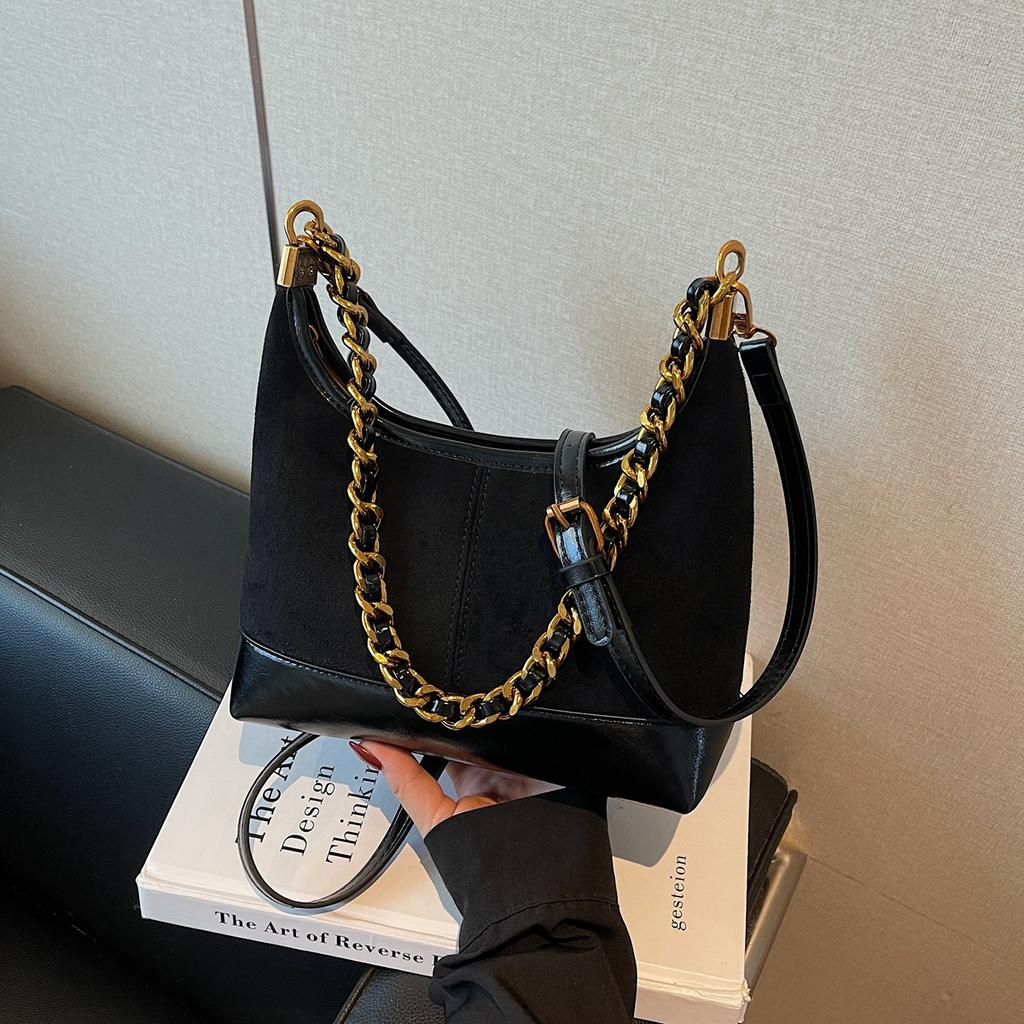 Fashion retro bag women's commuter versatile messenger bag autumn and winter shoulder armpit bag