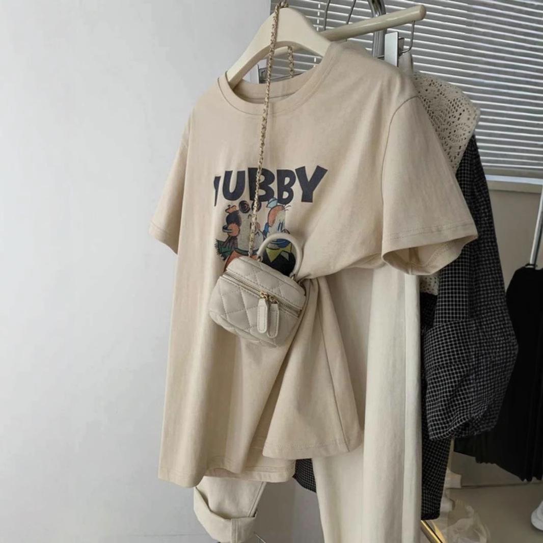 

Женская хлопковая футболка большого размера в стиле ретро с круглым вырезом: Летний дизайн с прямыми плечами и свободным кроем, закрывающим живот. XXL (suggested 130-145 jin) хаки