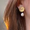 Natural Baroque special-shaped pearl simple earrings stud earrings French silver needle retro asymmetric pearl sun halo