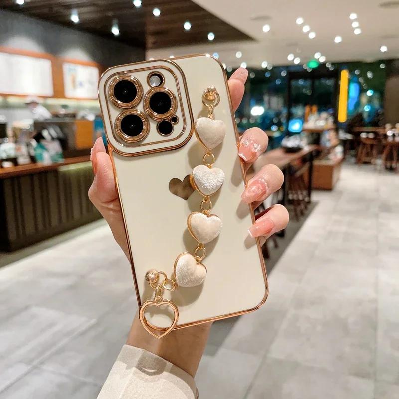 Luxury Soft Love Heart Bracelet Phone Case For iPhone 11 12 13 14 15 Pro Max XS X XR 7 8 Plus SE 2020 2022 Lint Bumper Cover