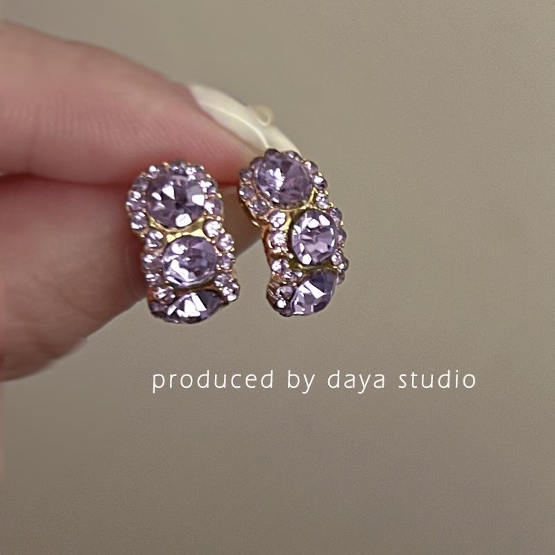 French Retro Zircon Pearl Stud Earrings - Elegant, Versatile Light Luxury Design for Women