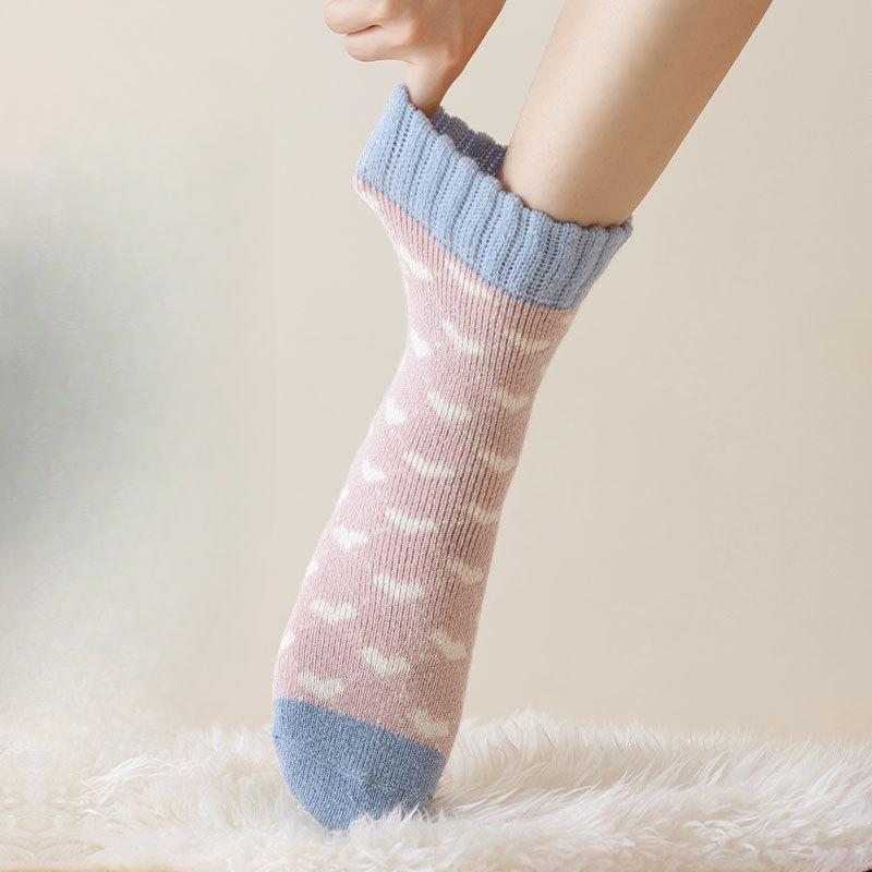 Thickened Socks for Women To Keep Warm and Retain Heat, Autumn and Winter with Loops, Fleece, Cold-resistant, Loose, Retro Floor Socks