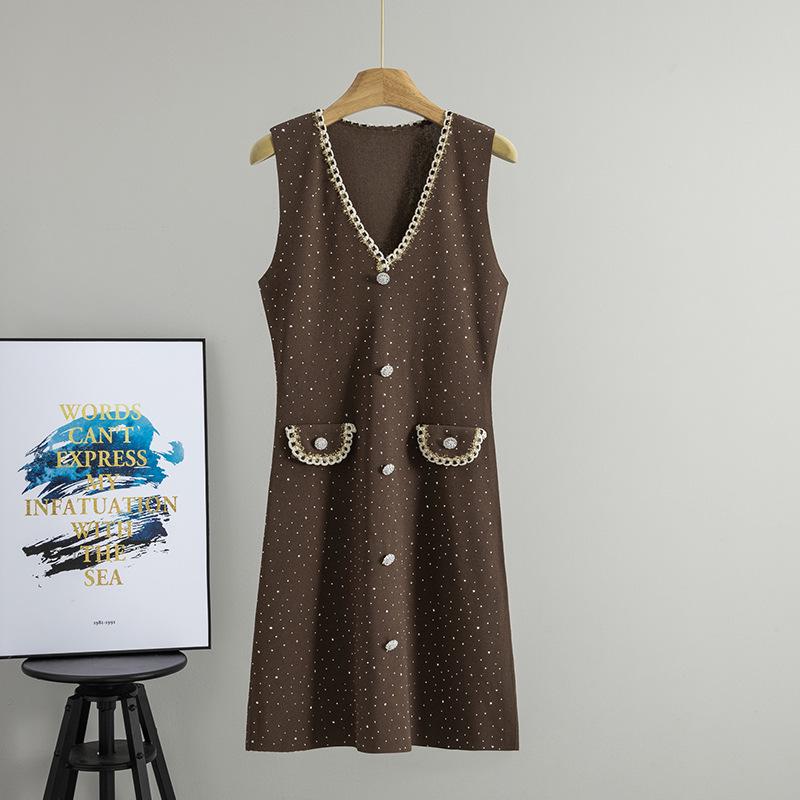 Summer V-Neck Midi Dress: Elegant, Casual, Slim, Sleeveless Design One Size кофейный
