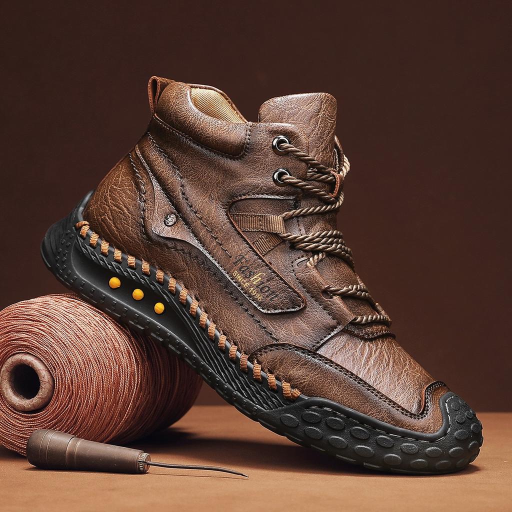 2026 New of Men's Boots for Autumn and Winter, Large-sized Retro Men's Leather Boots, Hand-sewn Outdoor Casual Ankle Boots