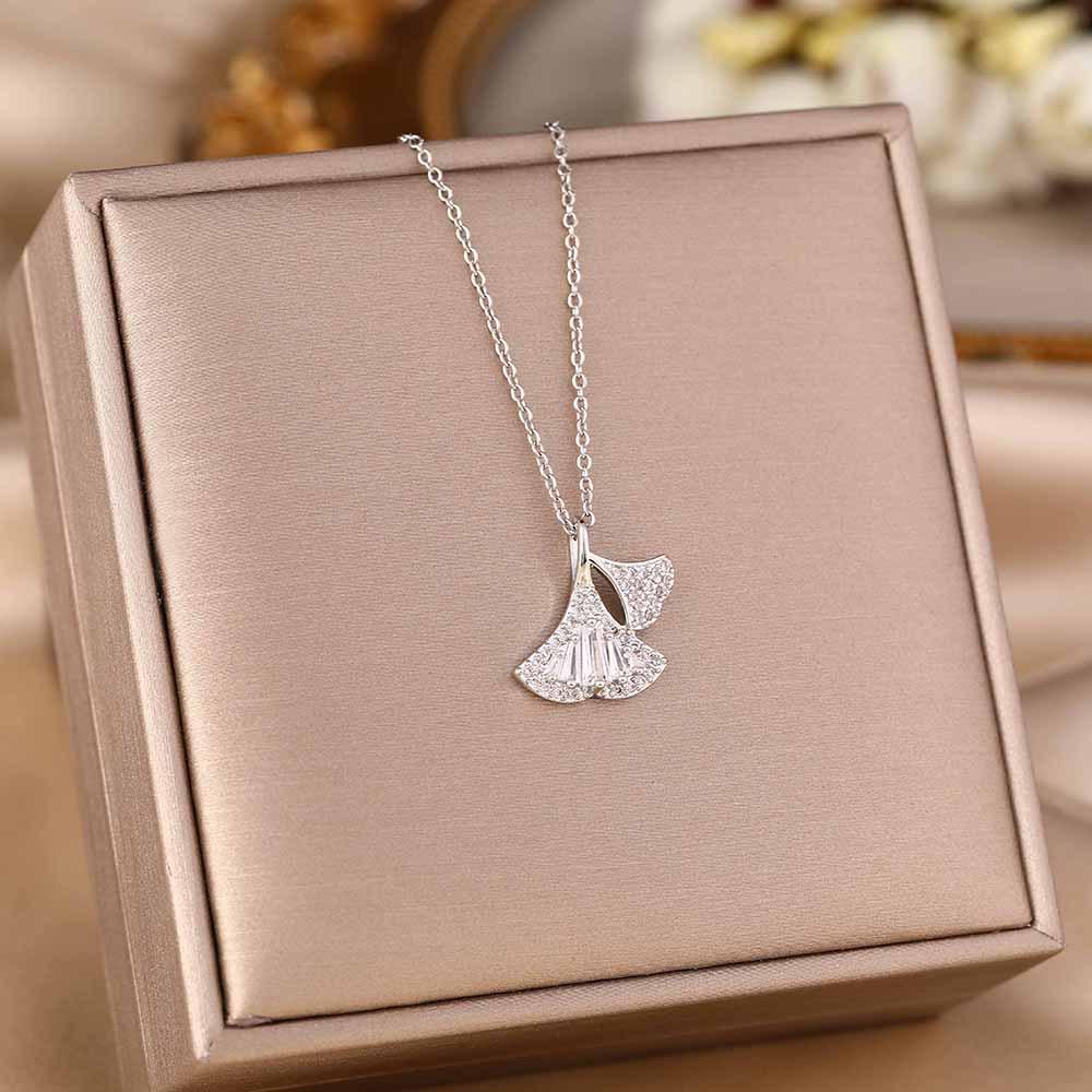 Women's Silver Titanium Steel Necklace with Micro-Inlaid Zircon - Elegant, Durable Clavicle Chain Jewelry