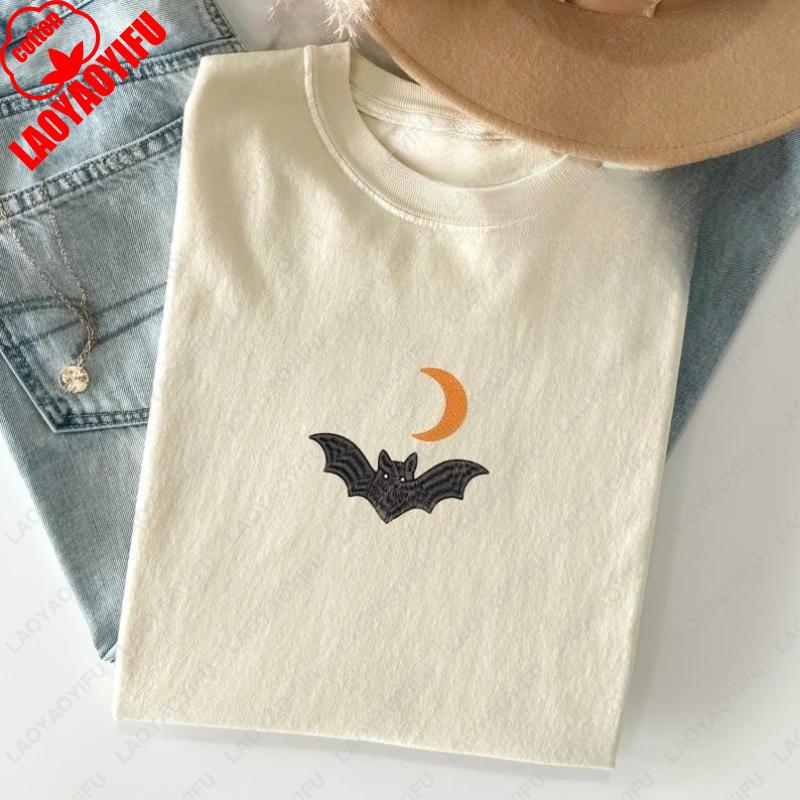 

Bat Moon Halloween Spooky Men Women Cotton Tshirt Witchy Aesthetic Cute Graphic Tees Fall Style Simple All Match Loungewear Tops S