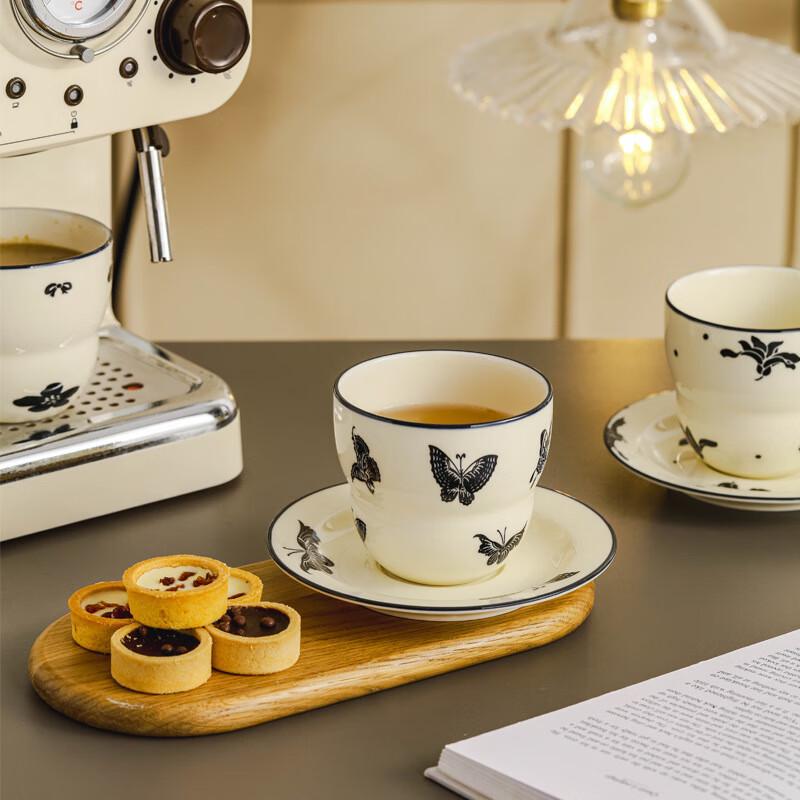 Changbaosen Retro Keramikbecher- und Untertassenset