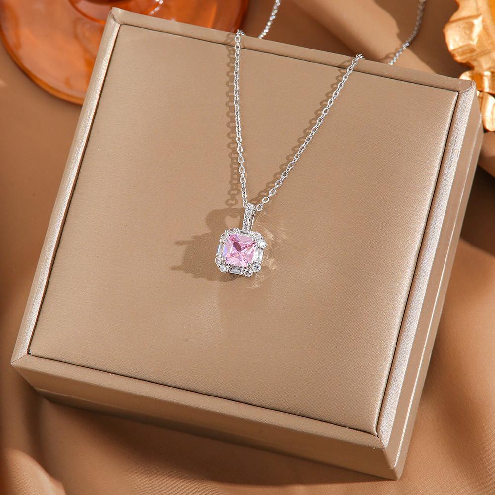 [Micro-Set Pink Zircon Titanium Steel Necklace Sweet Light Luxury Fashion Choker Jewelry]
