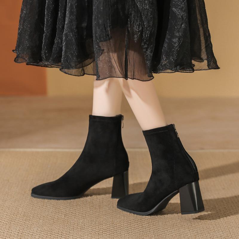 

Маленькие ботильоны, зимние высокие каблуки с юбкой, бархатный квадратный носок, толстый каблук, короткие ботинки для женщин, эластичные и тонкие ботинки для женщин 39