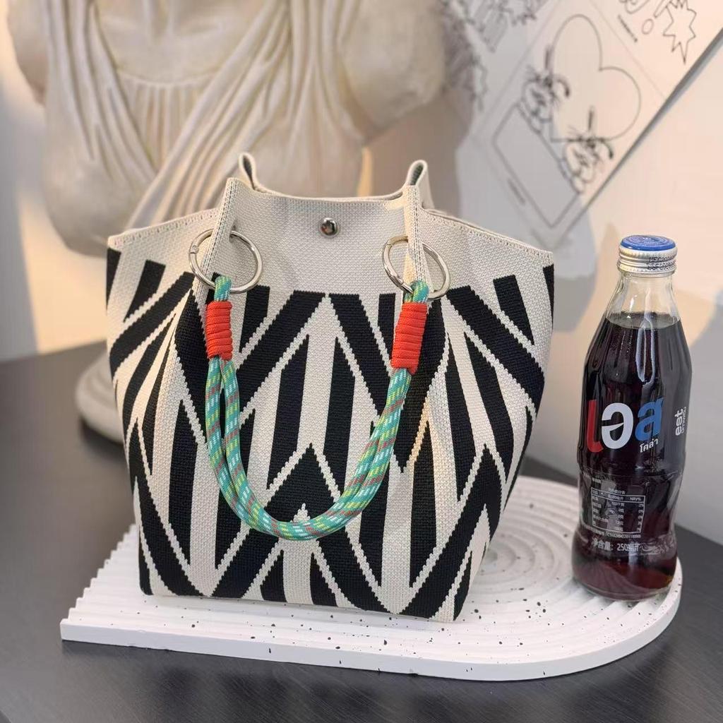 2025 Niedliche Tier Strickhandtasche - Damen Tragetasche mit großem Fassungsvermögen für Arbeit & Ausflüge