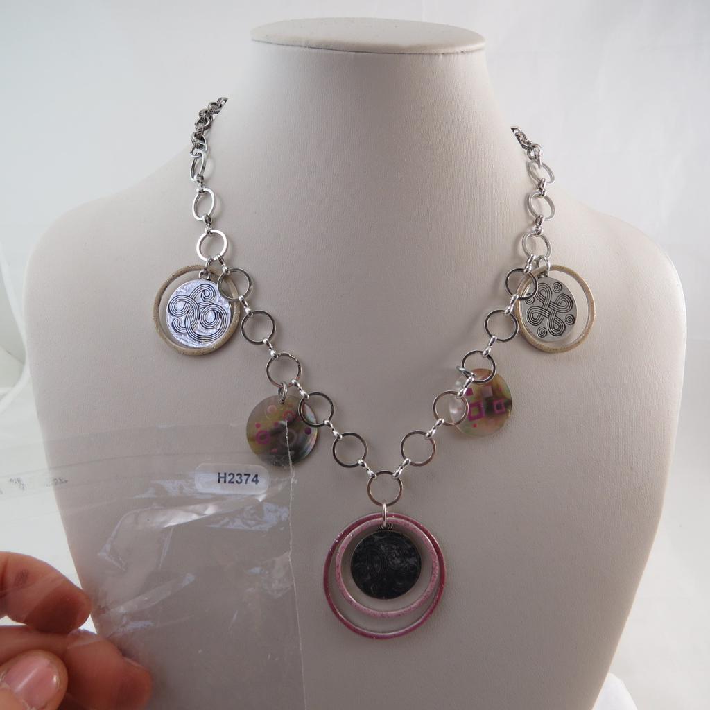 NOA [H2374] - Designer-Halskette 'Bora Bora' violett