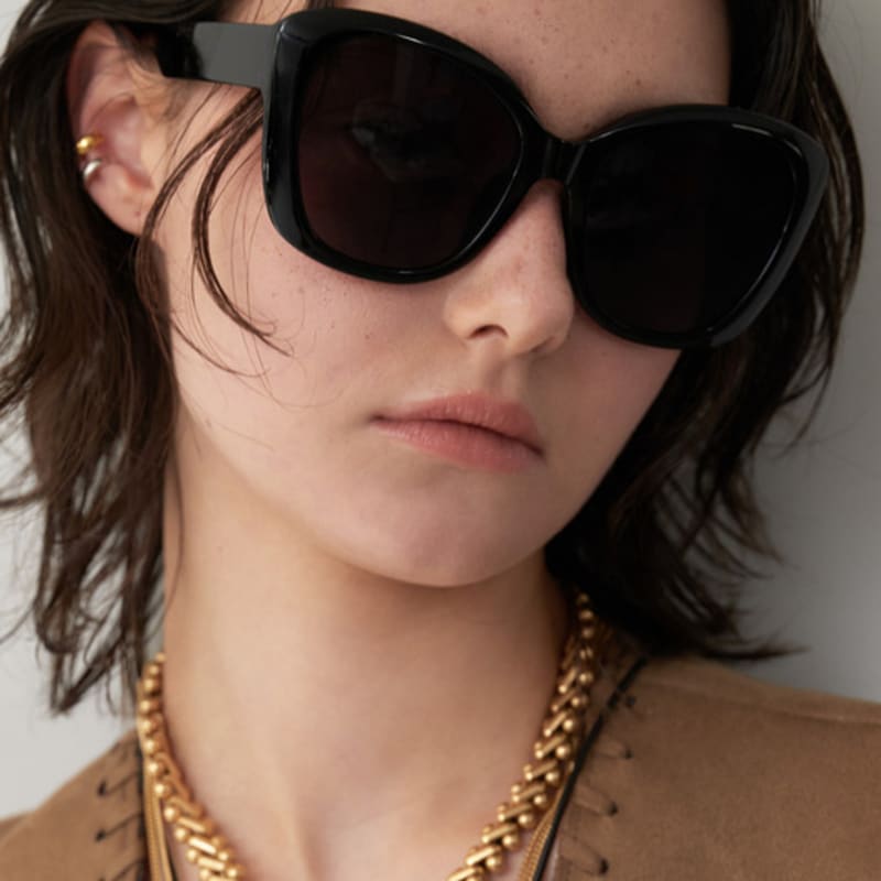 

One Brilliant Nayeli-OB555-Black single type