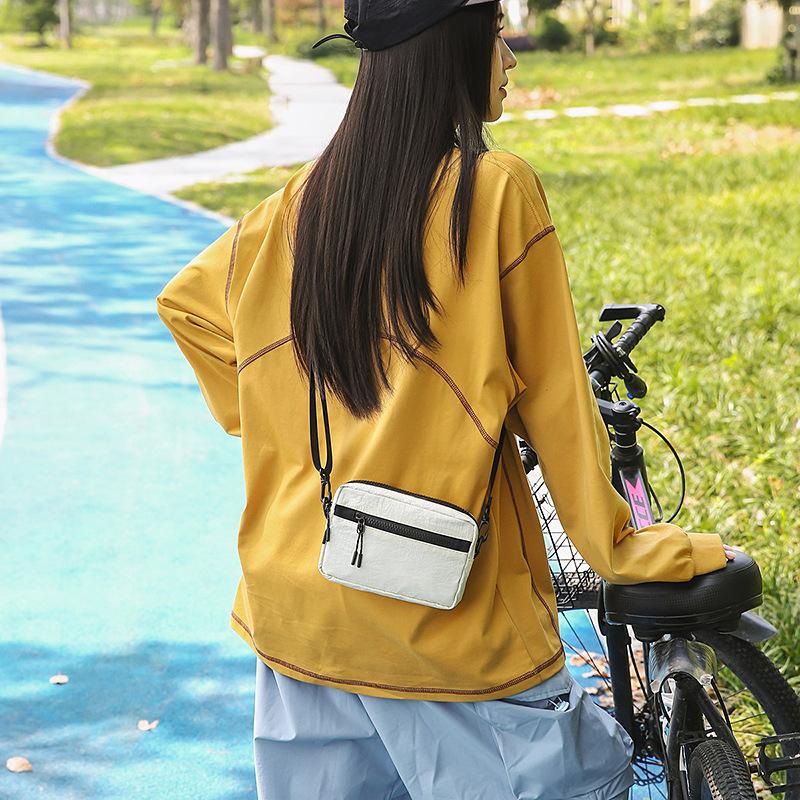 Lightweight solid color messenger bag sports cycling small square bag outdoor commuting shoulder bag daily portable card bag mobile phone bag