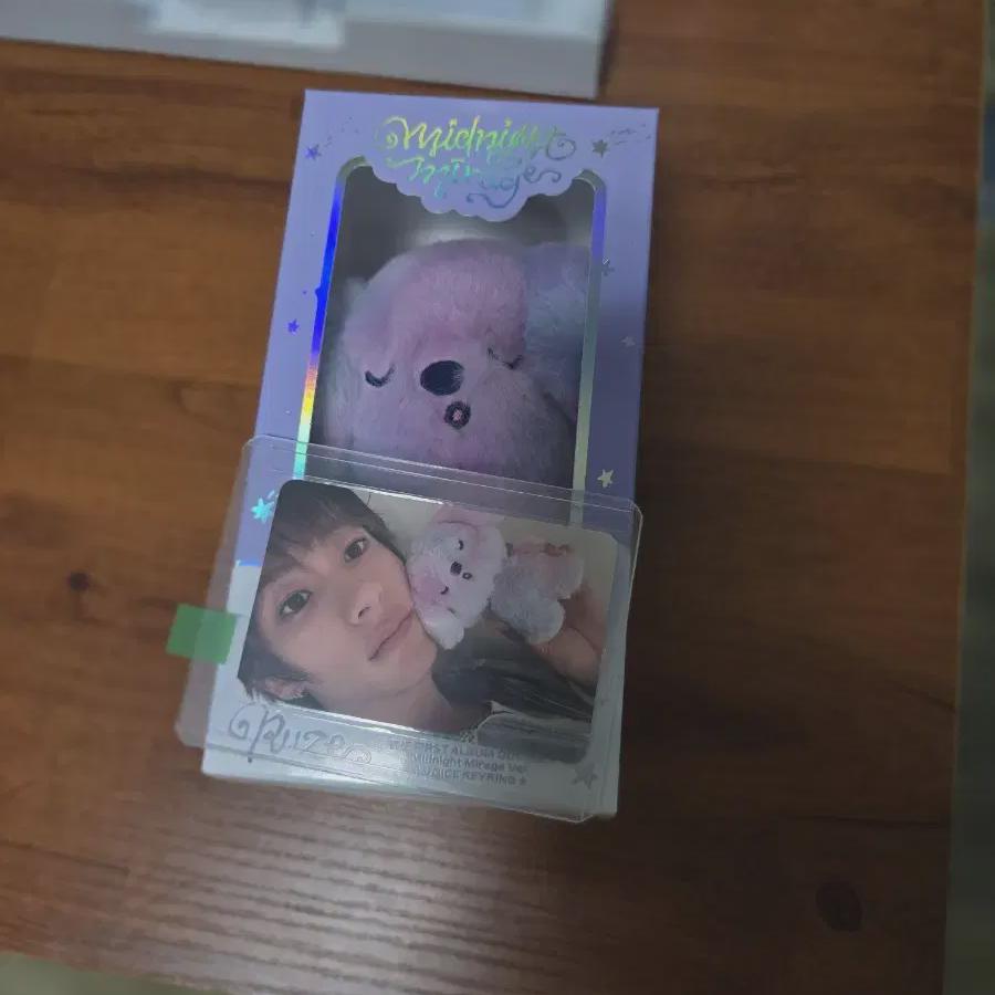 

RIIZE Альбом-брелок «Полуночный голос»