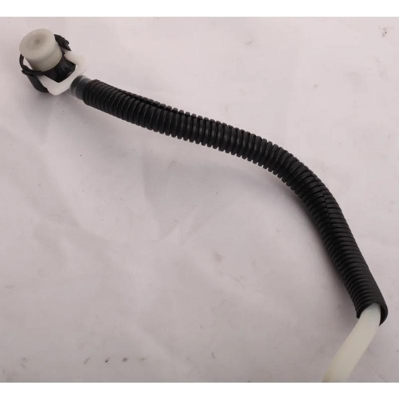 Automobile Fuel Hose Rubber Oil Tube A6110706832 for Mercedes Benz Vito W638 Sprinter 2000-2006 Brand New