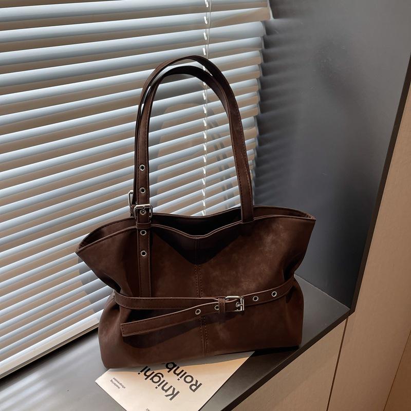 Neue trendige Mode einfache Gürtelschnalle Retro Damen Tasche lässige tragbare Schulter Unterarmtasche trendige Tasche