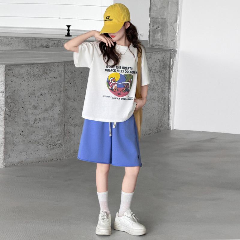 2026 New Style Girls' Cartoon T-shirt & Shorts Set – Trendy, Loose-Fit Activewear for Older Children