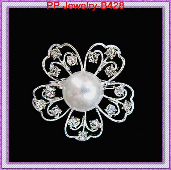 Silver-Plated Pearl Flower Brooch - Clothing Accessory Corsage Ornament Zhenyao Jewelry