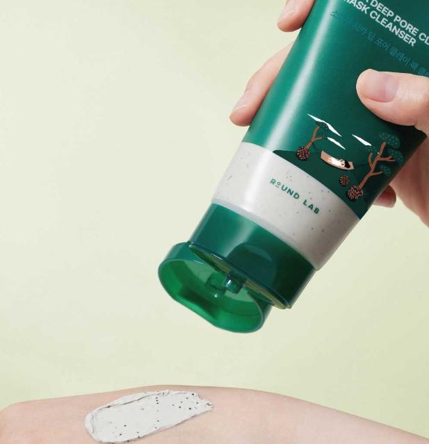 Round Lab Pine Cica Deep Pore Clay Pack Cleanser 150ml – Deep Cleansing & Soothing Pore Care