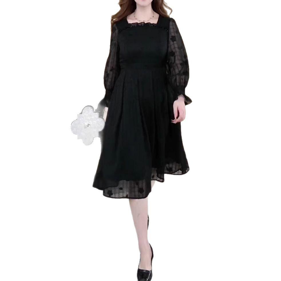 Jarní špičkové žakárové šaty z francouzské krajky - Dámská móda plus size