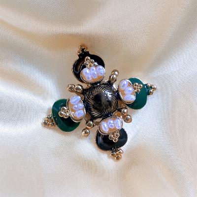 Damen Palast Barock Perle Emaille Kreuz Broschen Anstecknadeln Kreativ Vintage Anzug Mantel Schmuck Hochzeitsparty Retro Brosche Anstecknadel für Dame