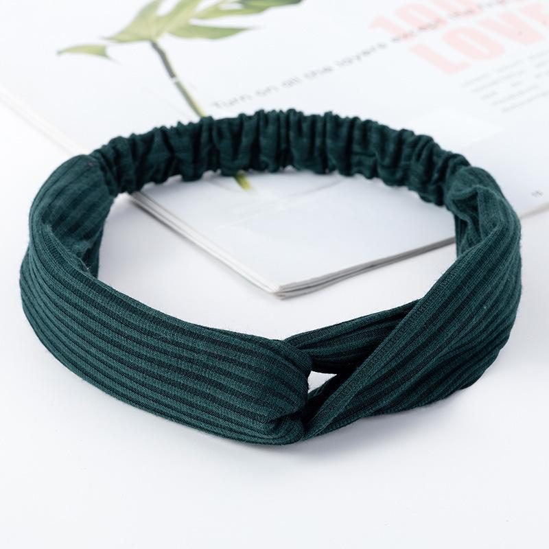 European & American Knit Crossover Headband: Pure Color Elastic Yoga Sports Hair Tie for Women