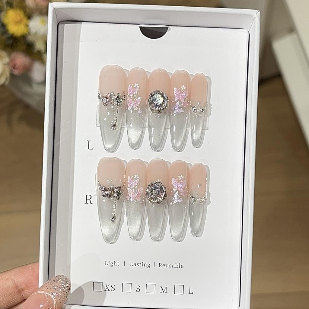 Butterfly Weaving Dreams In Spring and Summer Pure Desire To Show Whiteness and Cold Moonlight Cat Eyes Butterfly Fine Pile of Drill Wear Armor