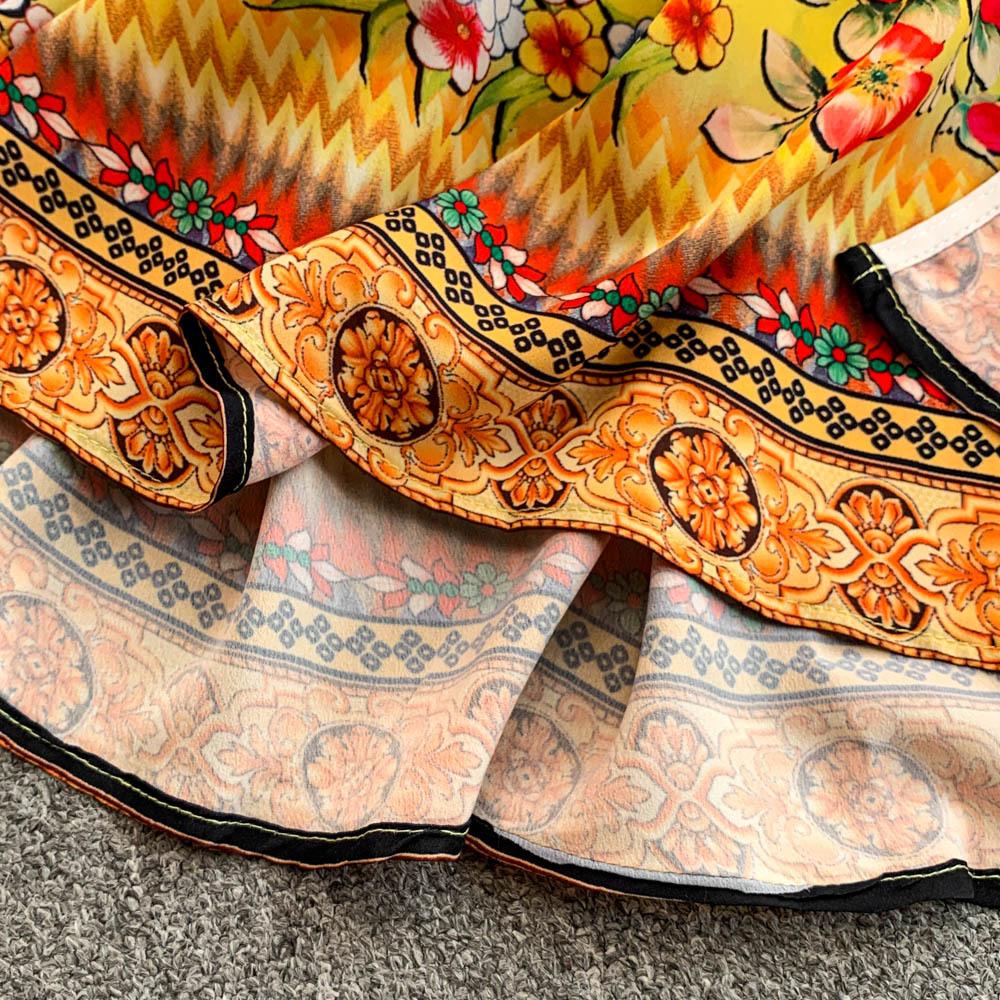 Klänning i resortstil för franska kvinnor Djup V-ringning Inskuren midja Utsvängd ärm Tryckt klänning