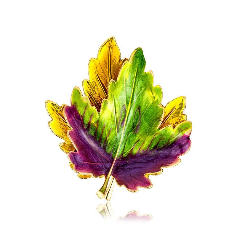 Retro Red Maple Leaf Enamel Dripping Oil Three-dimensional Temperament Brooch