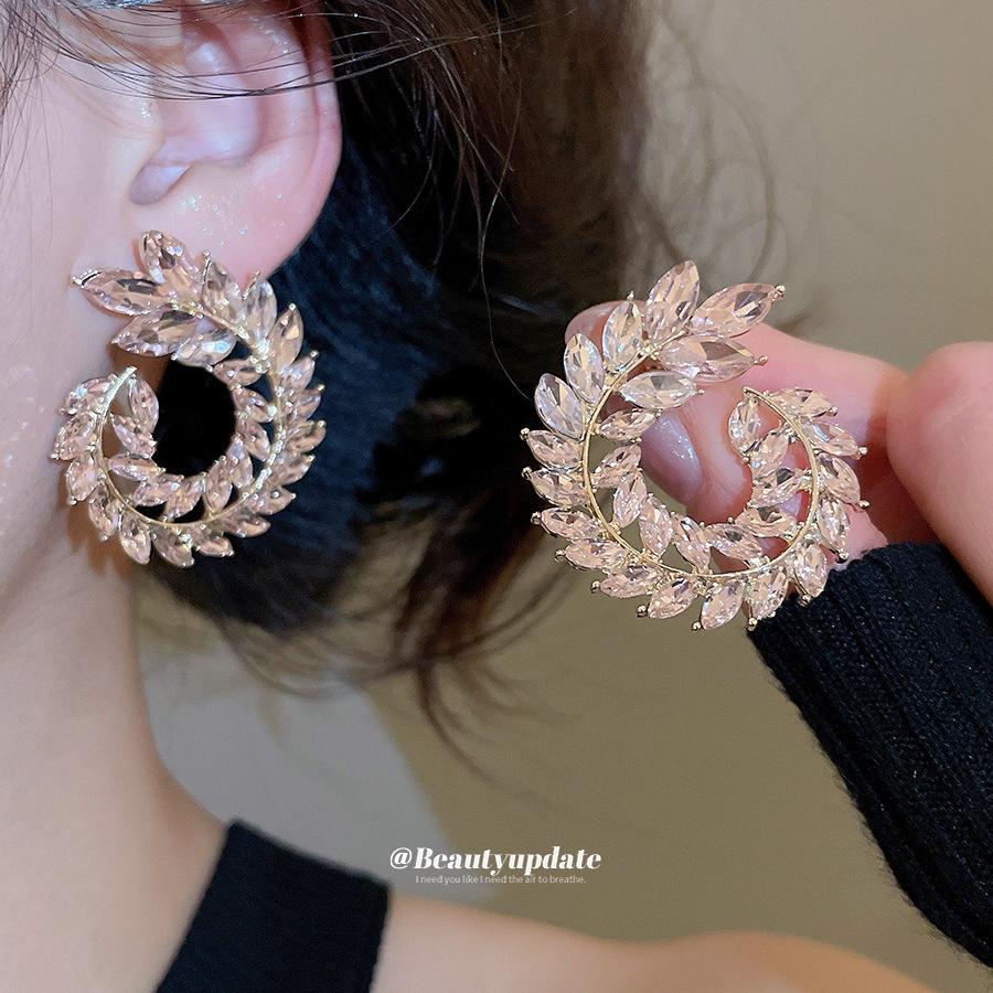 Exquisite Silver Rhinestone-Inlaid Geometric Wheat Earrings: High-End Korean-Style Luxury Studs for Women