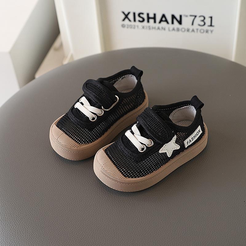 

Children s shoes with Velcro, summer sneakers for boys and girls, hollow mesh solid soft-soled baby shoes, breathable toddler shoes 17-22Take a photo with on чорний