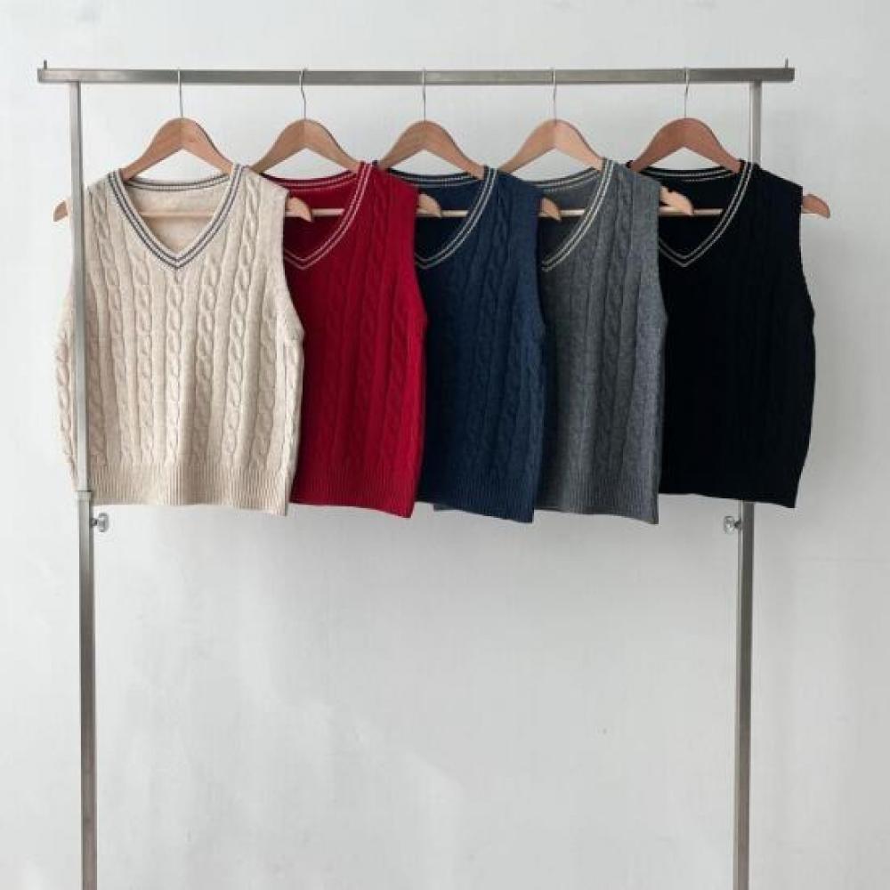 New ArriVals Open Run Autumn Look Cabled V Neck Color Block Knit Vest