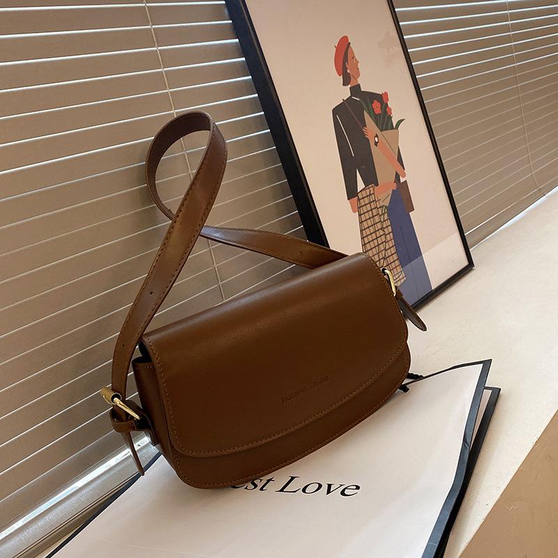 Popular Versatile Trend Messenger Bag Fashionable Commuter Small Square Bag New High-end Retro Casual Bag Solid Color Bag