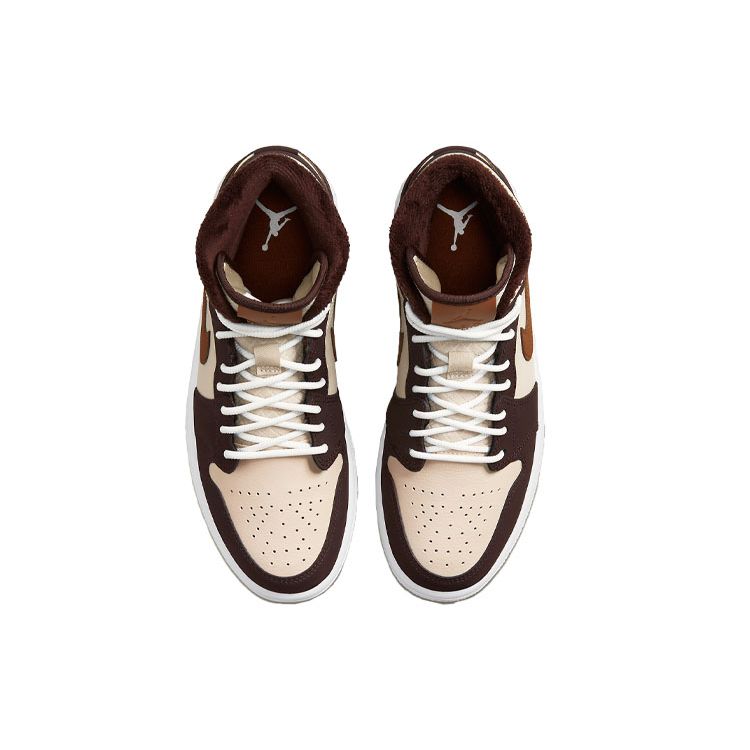 Dámské tenisky Air Jordan 1 Mid SE krémová/tmavá čokoláda ovesná DO6699-200