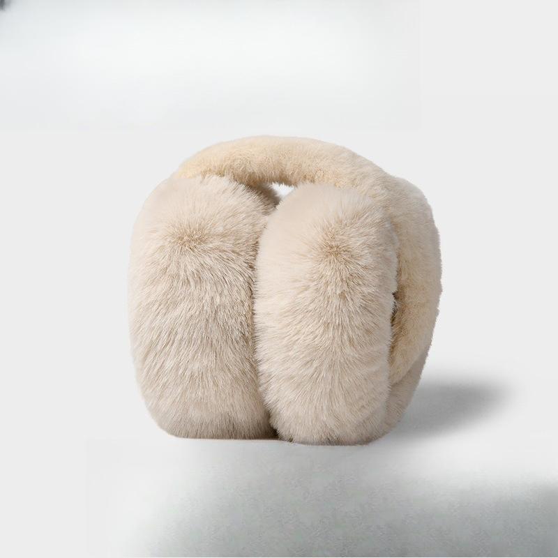

Plush Ear Muffs Are Fashionable for Winter Women, Providing Warmth and Ear Protection in Winter