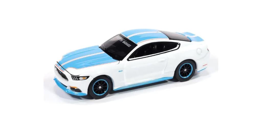 Kyosho AUTO WORLD 1/64 Scale 2017 Ford Mustang GT Tribute White/Petty Blue Finished Model AWSP178B