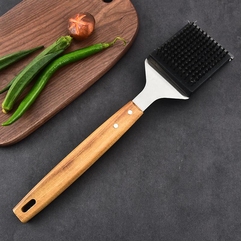 

ZISIZ Wooden Handle 2-in-1 BBQ Grill Cleaning Brush