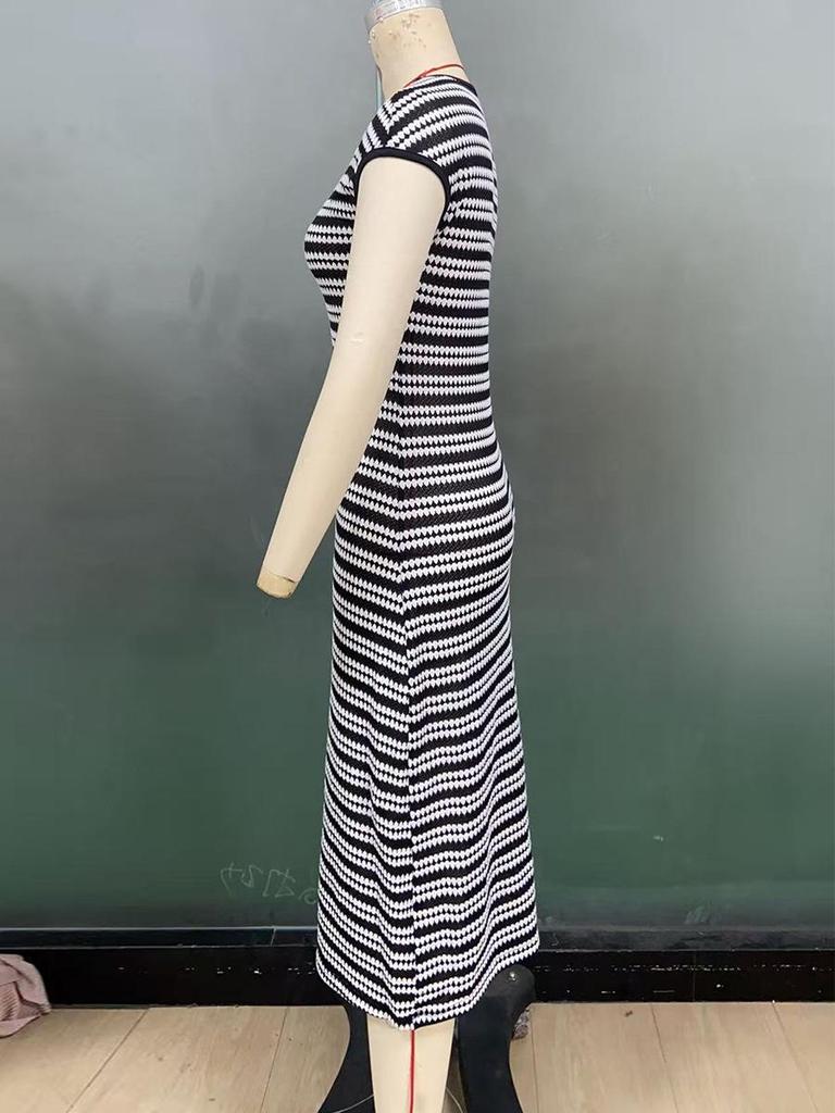 European Striped Knit Sleeveless Slim-Fit Sheath Dress - Mid-Length Women's Fashion 2025