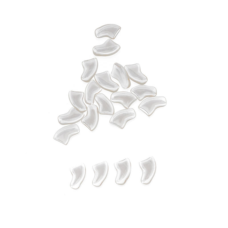 20PCS Pet Cat Nail Covers 20Pcs Soft Comfortable Clear Nail Tips for Cats Anti Scratch Furniture Safe Caps with Glue