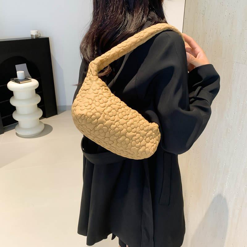 Versatile And Stylish Pleated Cloud Shoulder Bag For Women With Soft Fabric Design