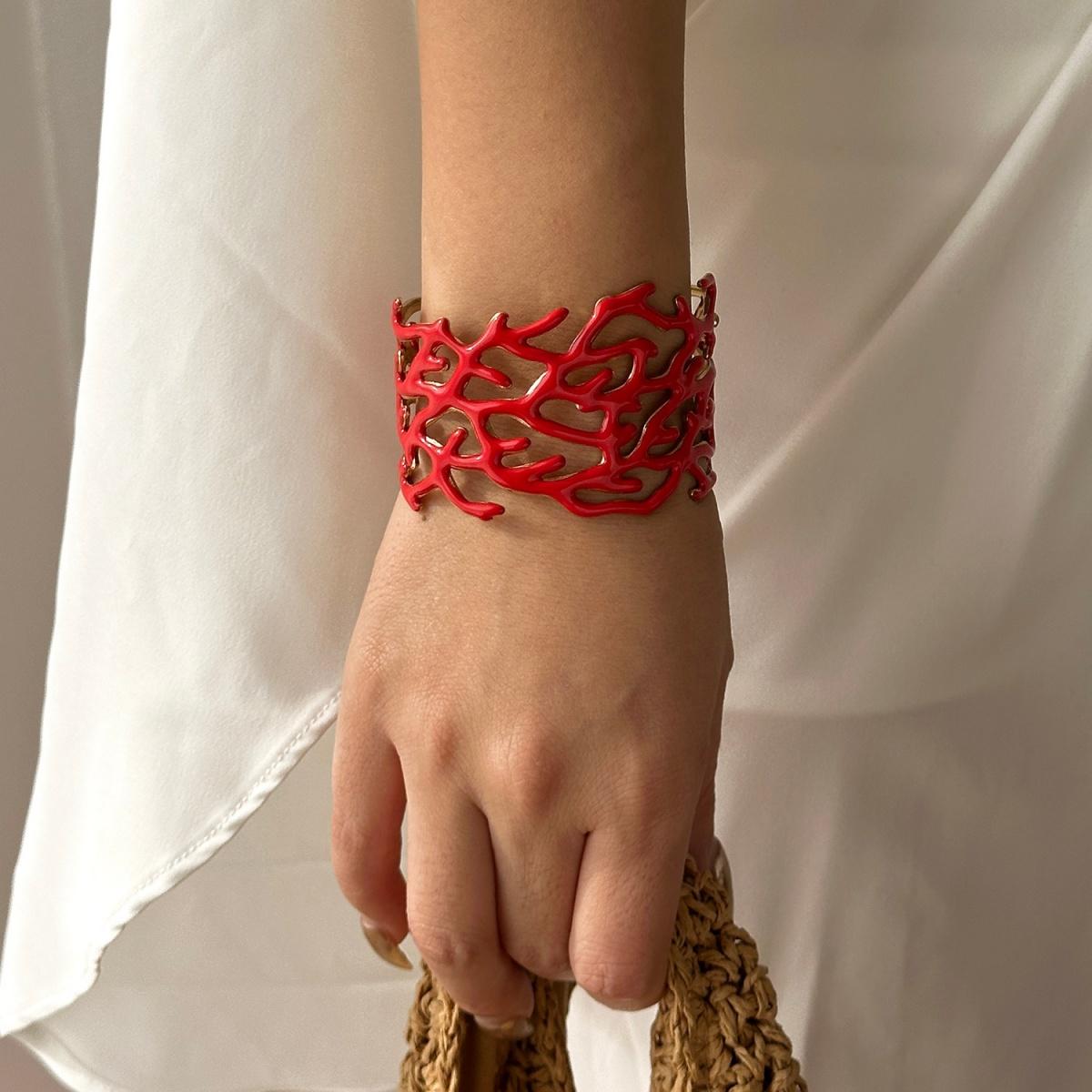 

Exaggerated Fashion Rhinestone Starfish Coral Bracelets For Women Men Bohemian Ocean Coral Punk Bangle Summer Vacation Jewelry