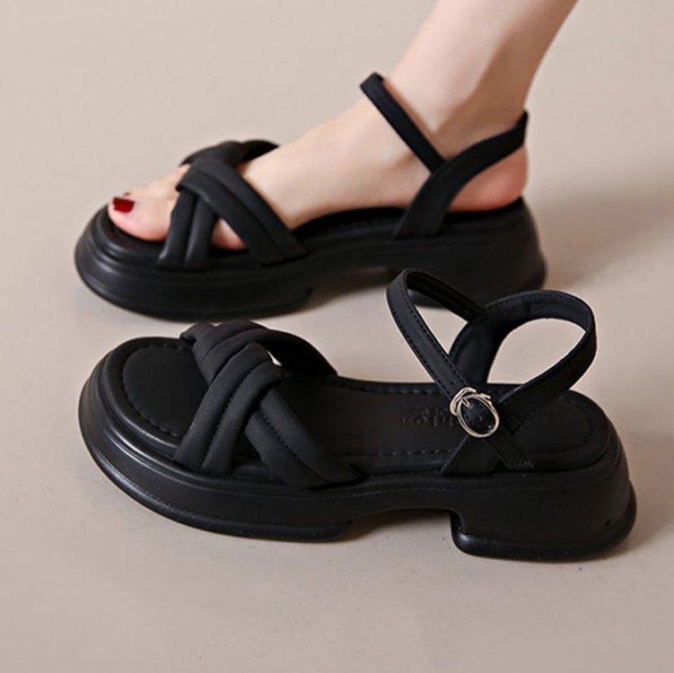 Sandals women's 2025 new summer outer wear thick-soled word with fairy style with skirt leather Roman beach shoes