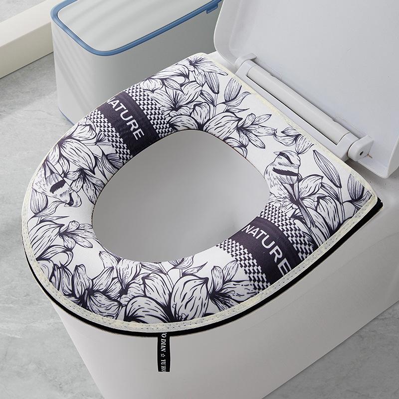 Universal Waterproof Cartoon Toilet Seat Cover - Ancient Style, Thickened, for All Seasons