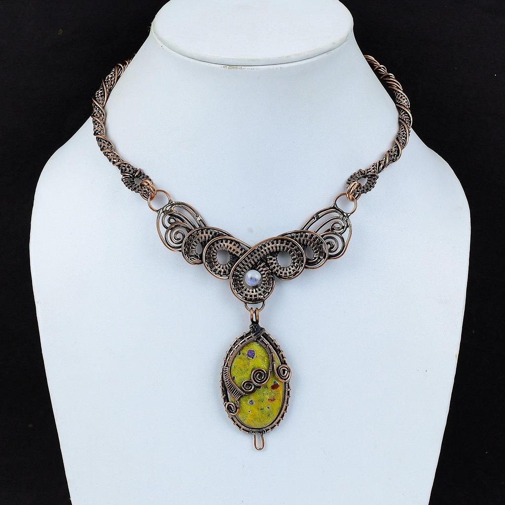Collier Pierre Gemme Stichtite Collier Enveloppé de Fil de Cuivre Collier Pierre de Lune Arc-en-ciel Collier Fait Main Bijoux en Fil de Cuivre Cadeau pour Mariage