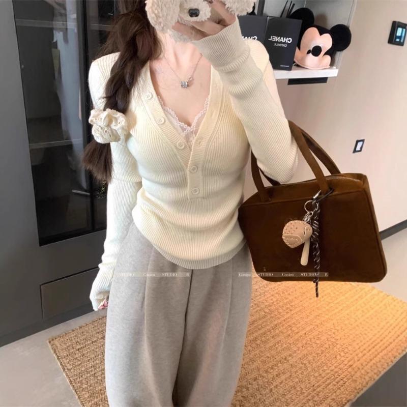 Supply collar bottoming shirt women's spring, autumn and winter button pit strip knitted top simple inner sweater